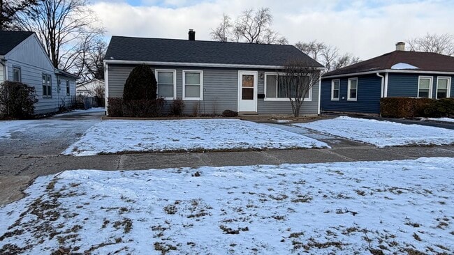 Building Photo - 3528 Adams St