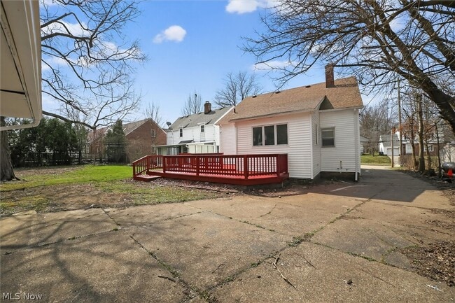 Building Photo - 1851 Beverly Hills Dr