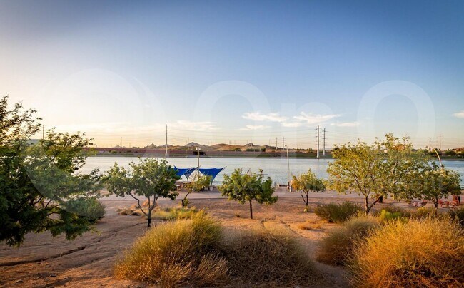 Building Photo - 140 E Rio Salado Pkwy