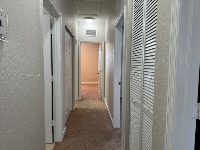 Building Photo - 9232 SW 170th Ave