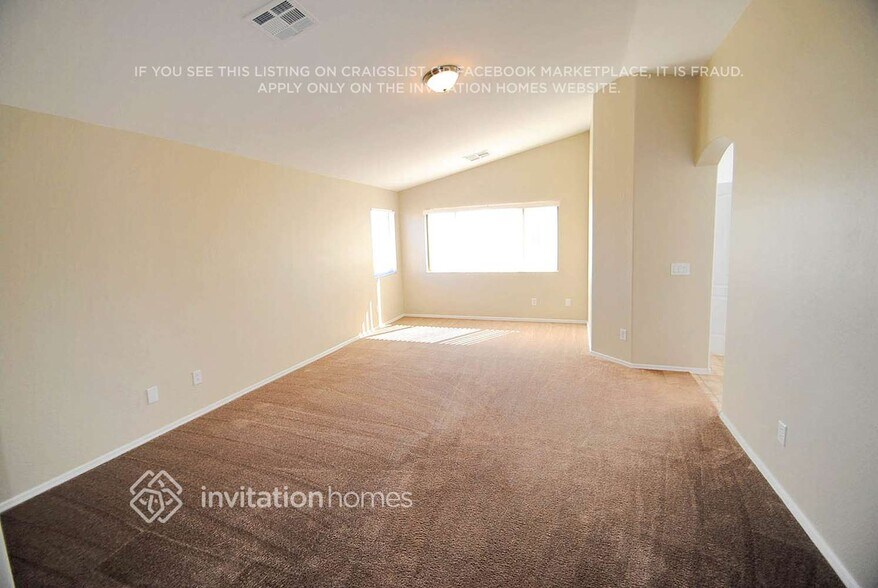 Building Photo - 15439 W Cottonwood Cir