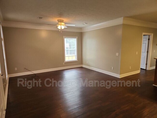 Building Photo - 8082 Veterans Pkwy