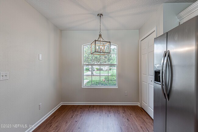 Building Photo - 2315 Wood Hollow Ln