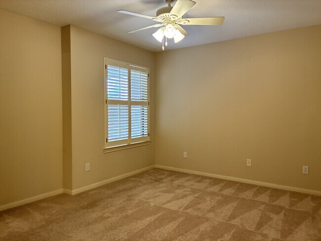 Building Photo - 14439 Reissen Ln