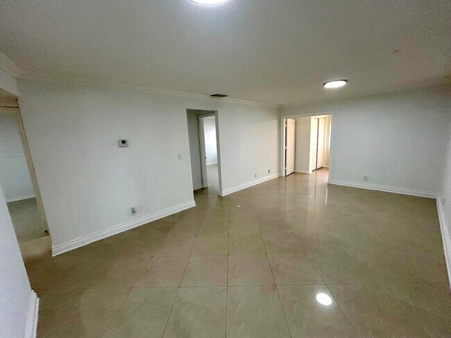 Building Photo - 7931 Southgate Blvd