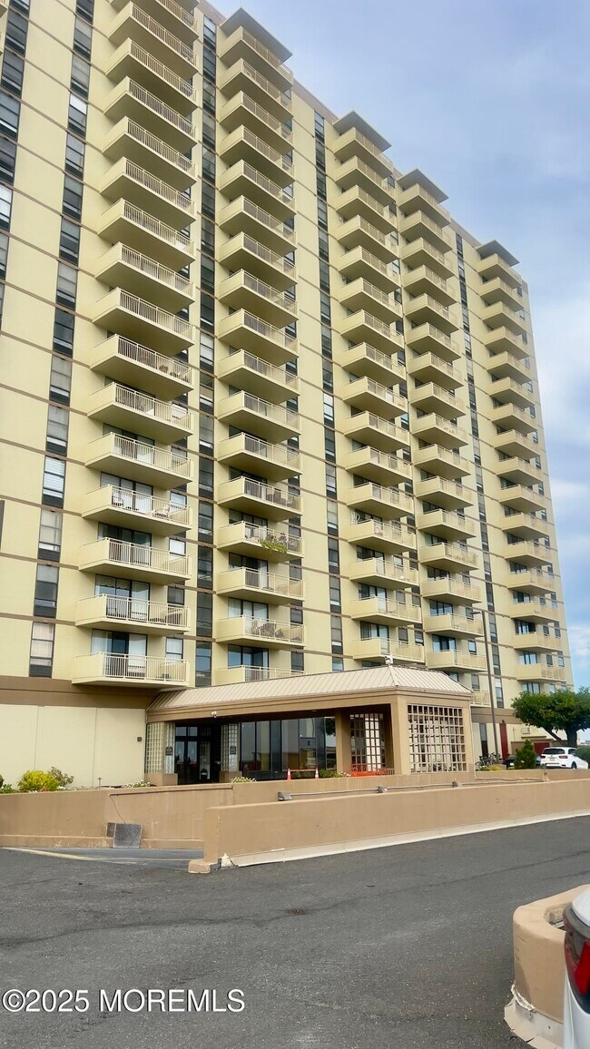 Building Photo - 787 Ocean Ave