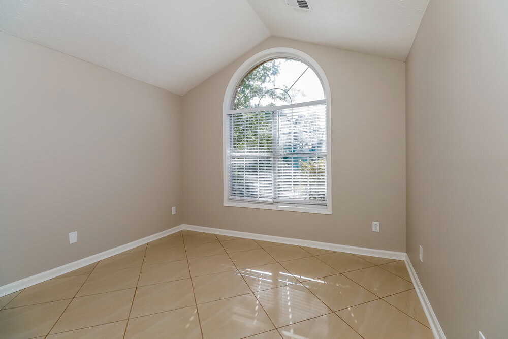 Building Photo - 30 Avonlea Dr