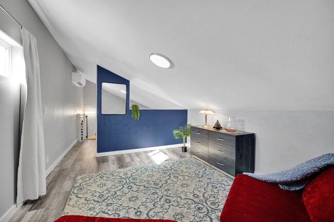Building Photo - 2261 Marlboro Dr