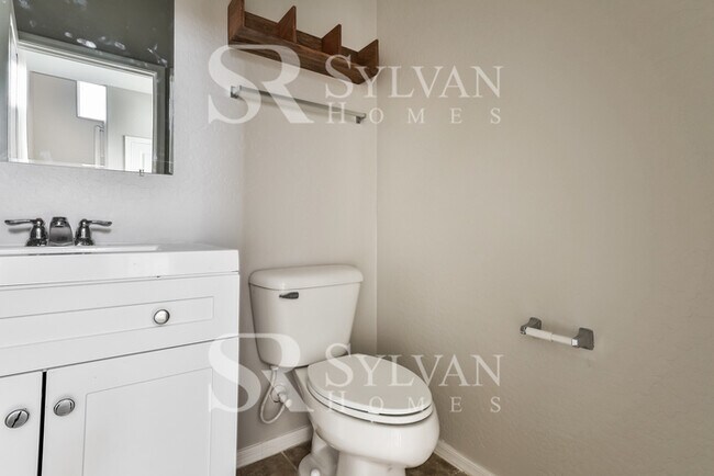 Building Photo - Charming 4BR 3BA Home for You