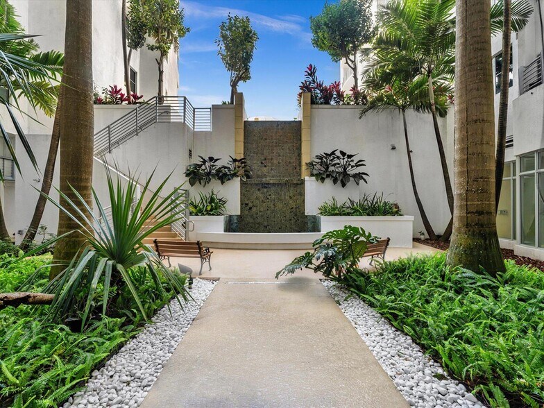 Building Photo - 1830 Radius Dr