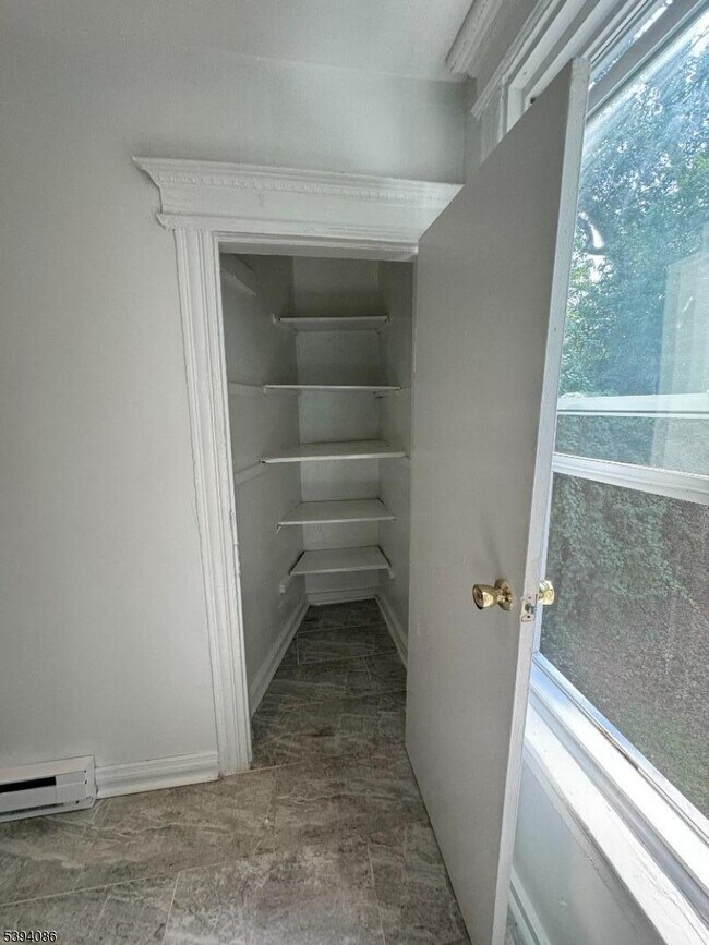 Building Photo - 205 N Clinton St