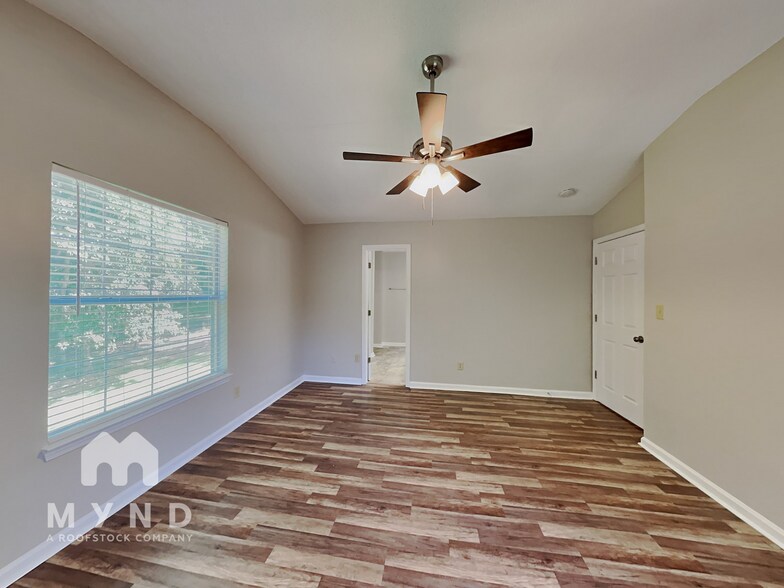 Building Photo - 206 Brandon Ridge Cir