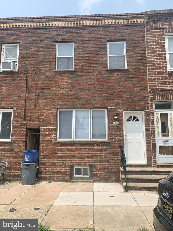 Building Photo - 2982 E Thompson St