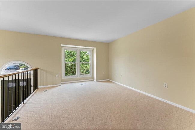 Building Photo - 7385 Emerald Dr