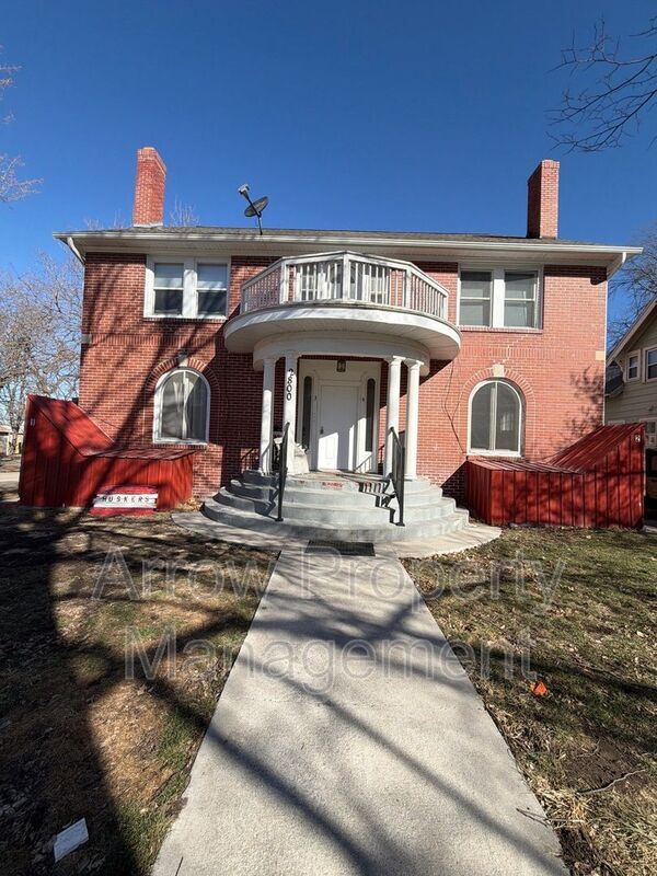 Building Photo - 2800 P St