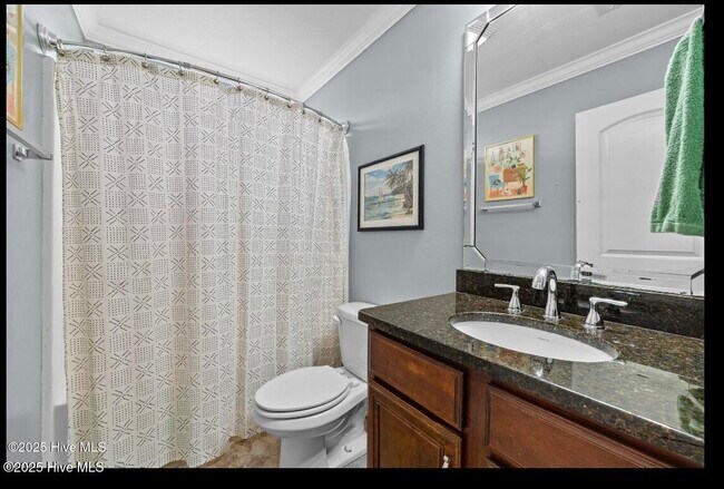 Building Photo - 1625 Brook Hollow Dr