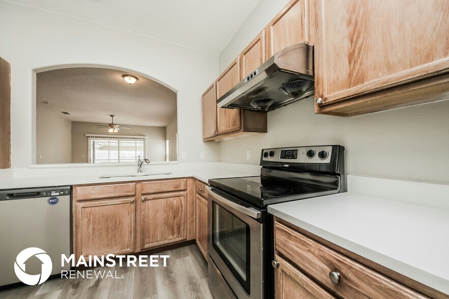 Building Photo - 13247 Canna Lily Dr