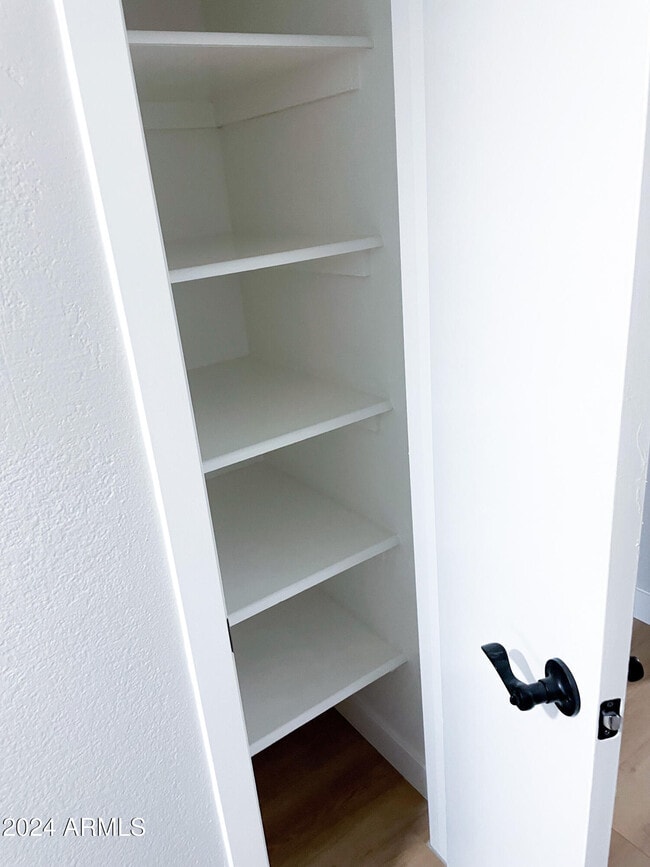 Building Photo - 1460 E Todd Dr