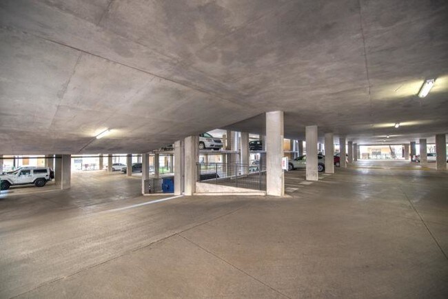 Building Photo - 2 bedroom in Dallas TX 75204