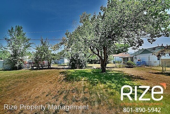 Building Photo - 3 br, 2 bath House - 1188 Gillespie Ave