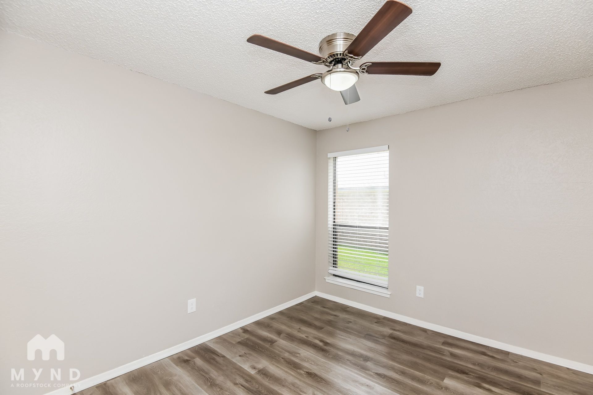 Building Photo - 5104 Red River Dr