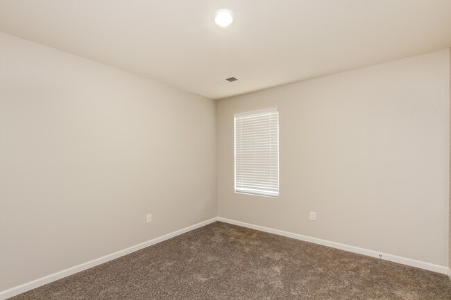 Building Photo - 812 Caper St