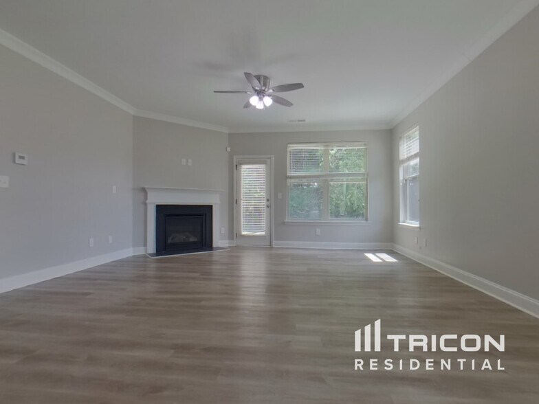 Building Photo - 239 Huntleigh Chase Dr