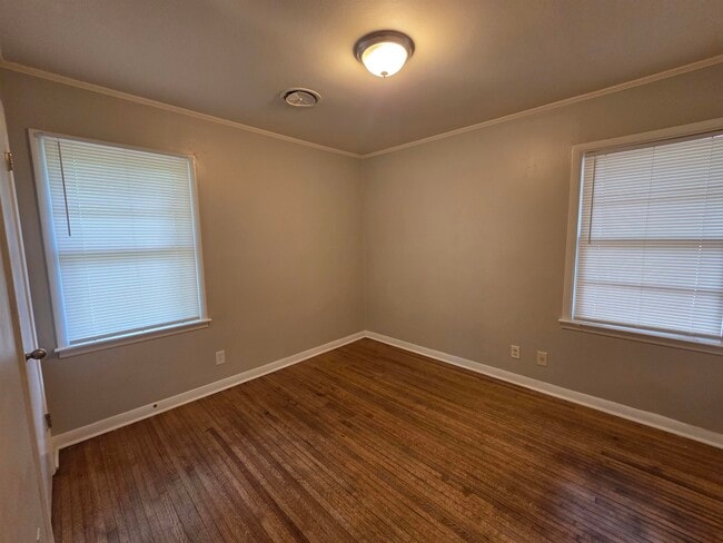 Building Photo - 5369 Lochinvar Rd