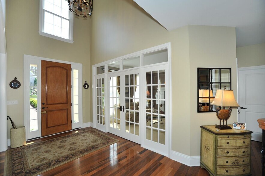 Front entrance hall - 117 Preserve Valley Drive