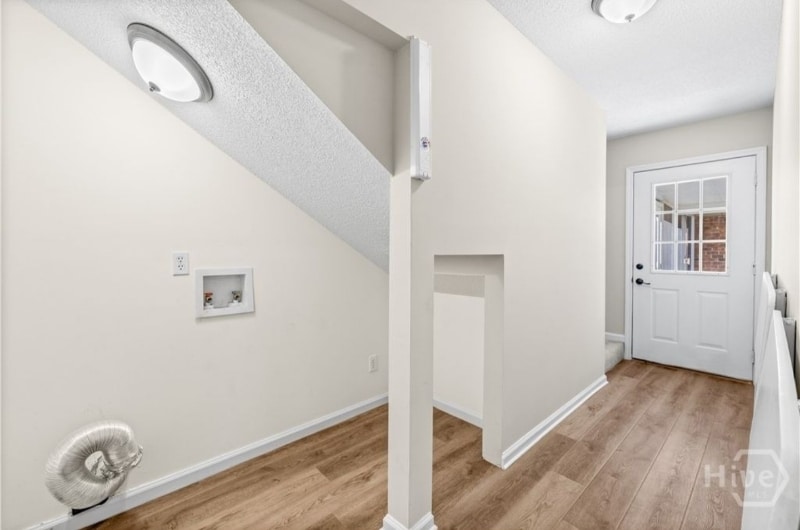 Building Photo - 1230 Estates Way