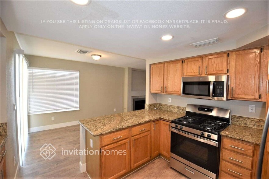 Building Photo - 72 Sea Holly Way