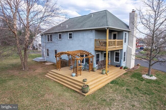 Building Photo - 56 W Windrose Dr