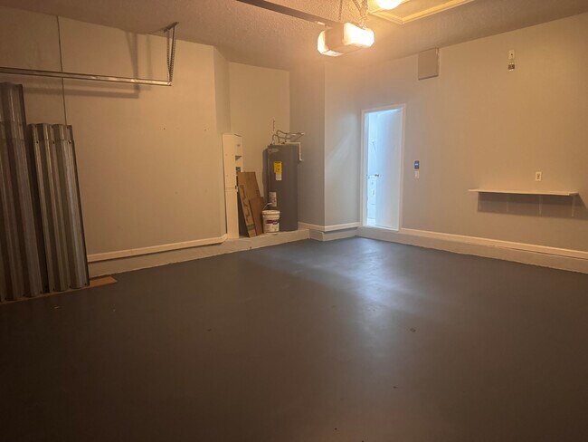 Building Photo - 4044 NW 62nd Ct
