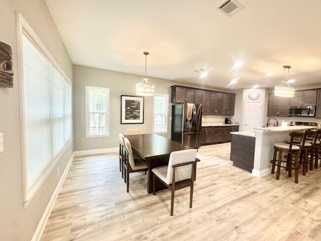 Building Photo - 14278 St. Hwy 20 Niceville FL 32578