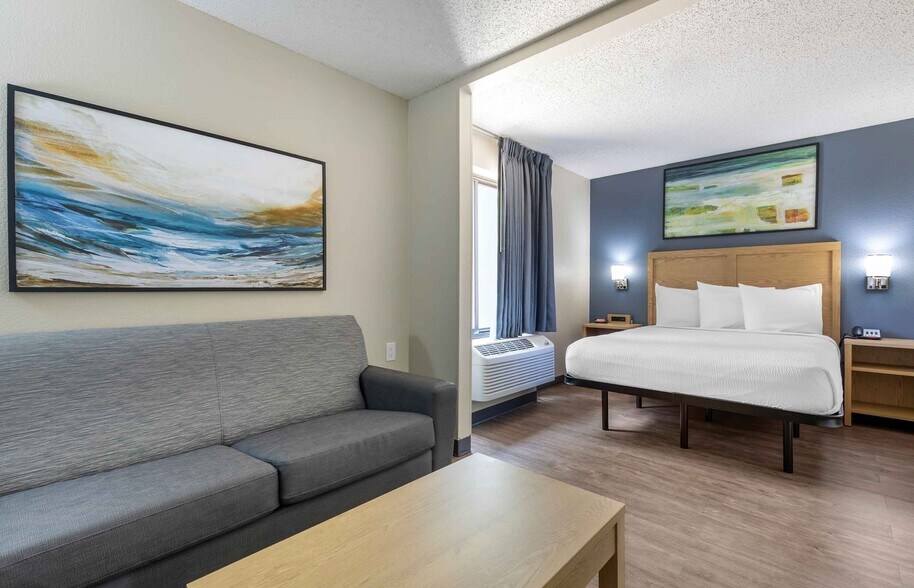 Building Photo - Furnished Studio-Arlington - Six Flags