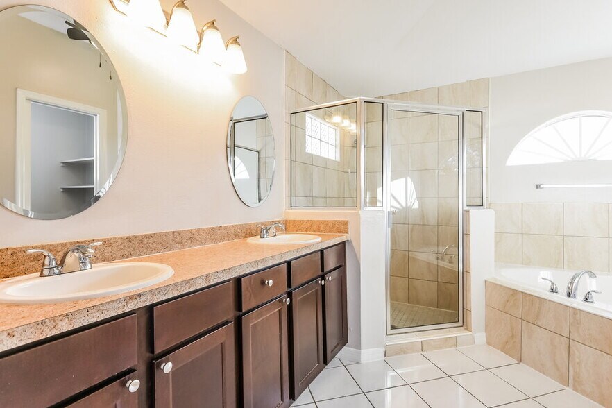 Building Photo - 1307 Countryridge Pl