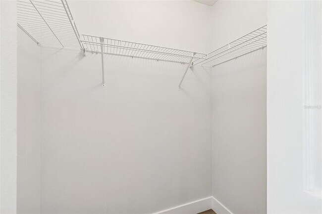 Building Photo - 18154 Sandy Pointe Dr