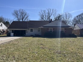 Building Photo - 2017 Natona Rd