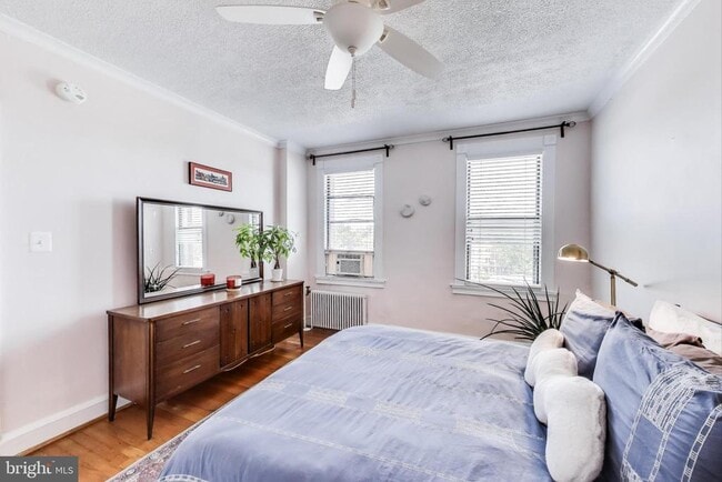 Building Photo - 1365 Kennedy St NW