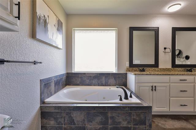 Building Photo - 7902 Tuscany Dr