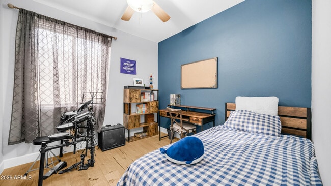 Building Photo - 25084 N 68th Ave