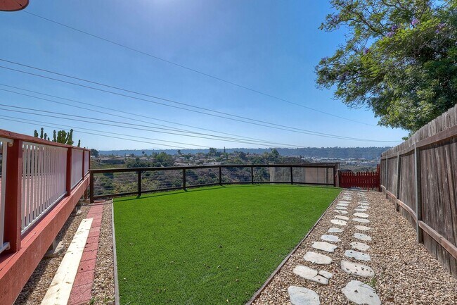 Building Photo - 2241 Meadow Lark Dr