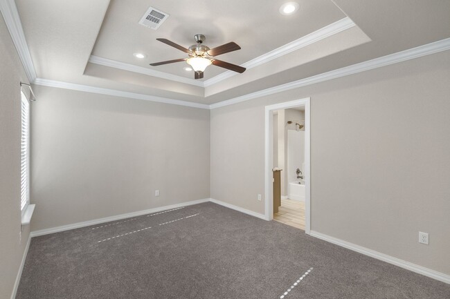 Building Photo - 1230 Gardenia St
