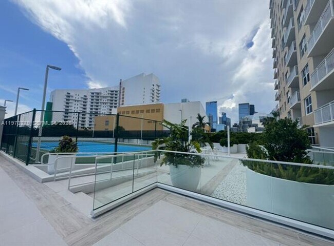 Building Photo - 770 Claughton Island Dr