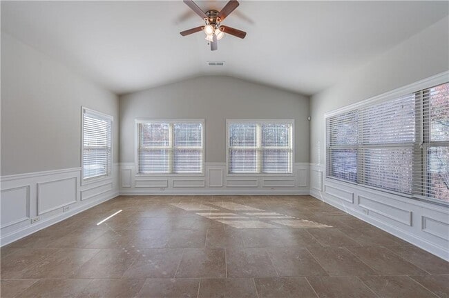 Building Photo - 11 Autumn Wood Dr