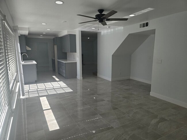 Building Photo - Fully Remodeled 4-Bedroom, 3-Bath Rental H...