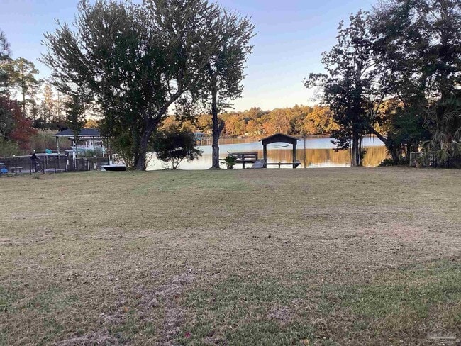 Building Photo - 1600 E Texar Dr