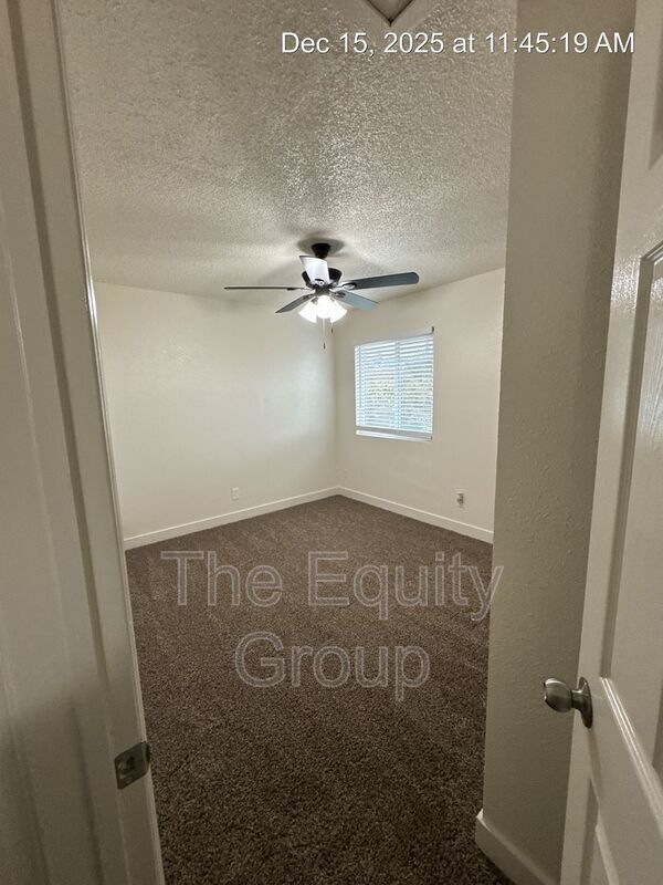 Building Photo - 809 Monarch Cir