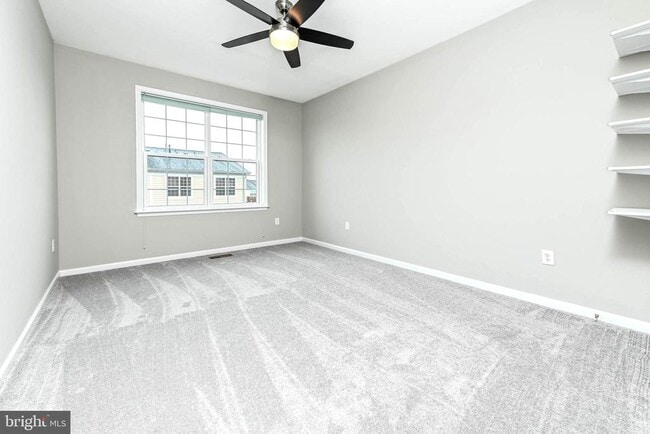 Building Photo - 22722 Beacon Crest Terrace