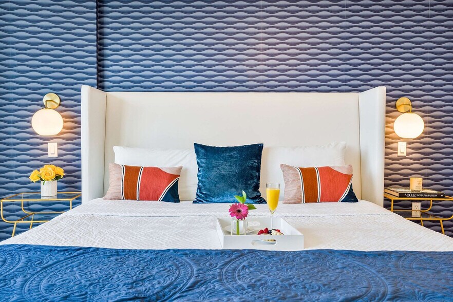 Building Photo - 485 Brickell Ave